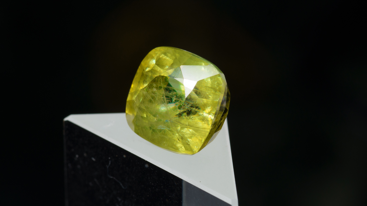 スフェーン（チタナイト）とは？ ｜魅力や特徴、意味を解説