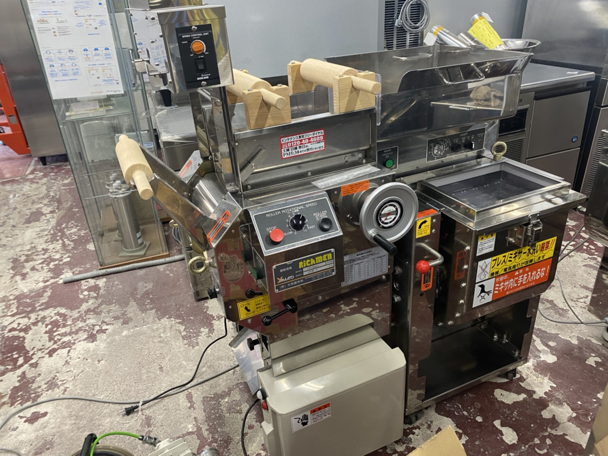 製麺機（中古）ロール式製麺機大和製作所 リッチメン（10キロミキサー