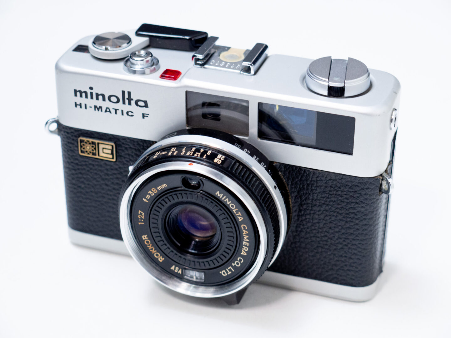 新しくて古い」「ちょっと厄介だけど楽しい不便さ」を満喫するアナ