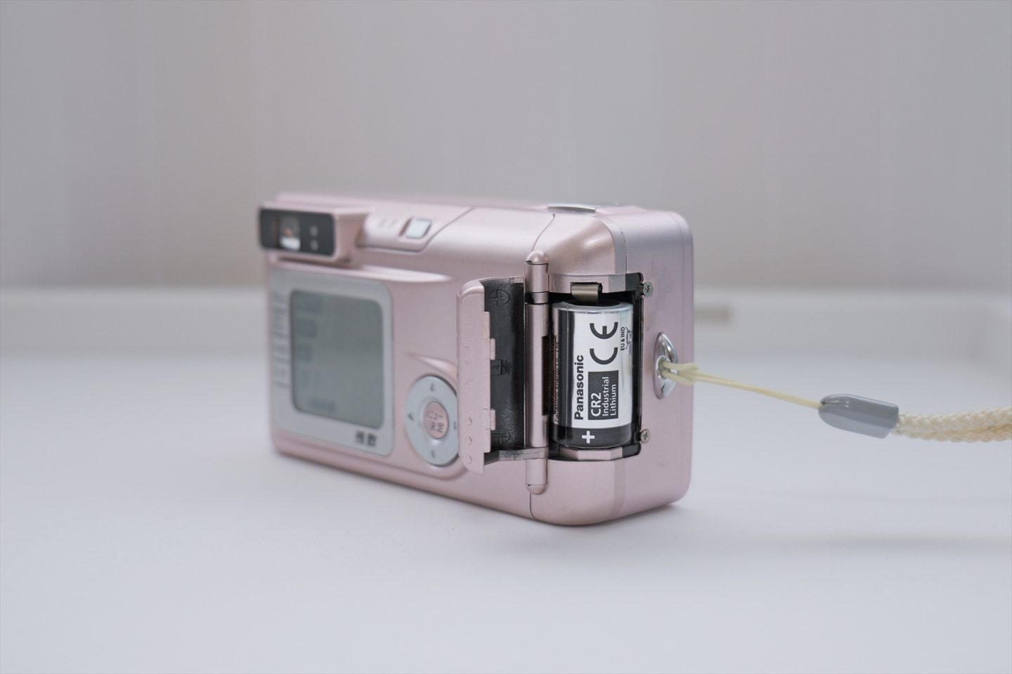 感じたままを、感じたままに写すフィルムコンパクトカメラ｜富士