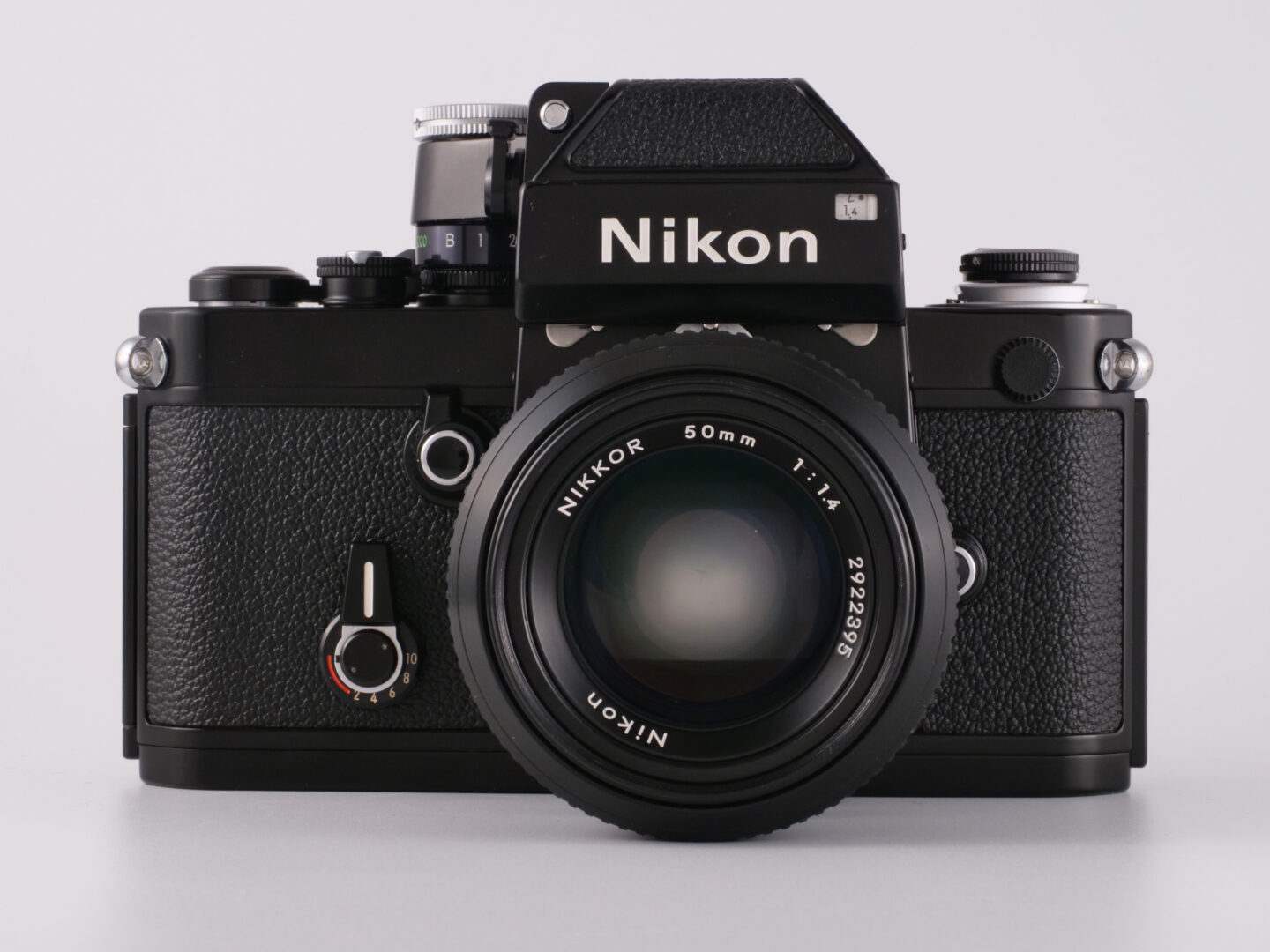 映画の中の、あのカメラ｜11 地雷を踏んだらサヨウナラ(1999) ニコンF2