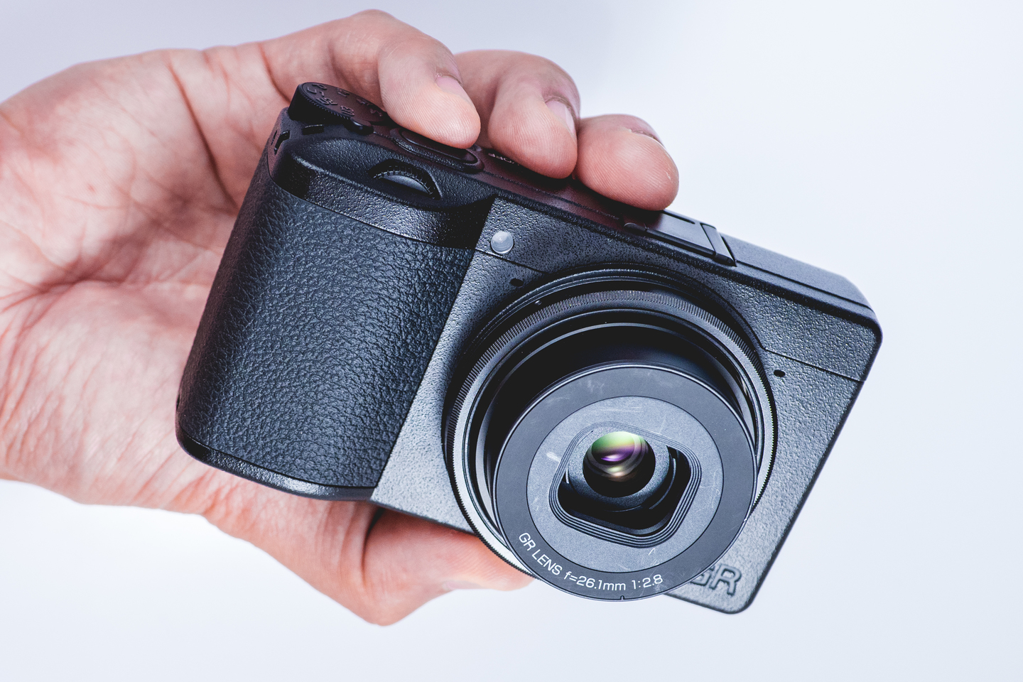 RICOH GR IIIx ～日常を切り取るもう一つの眼～｜木村琢磨 | ShaSha