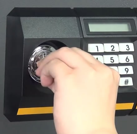 金庫の開け方を教えます。 - 金庫屋（KINKOYA）