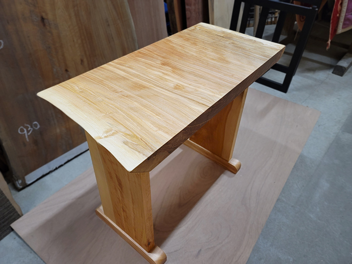 一枚板テーブル・カウンター製作販売】ご依頼いただいている一枚板の