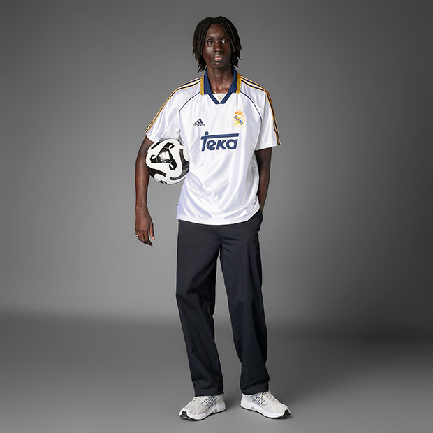 レアル・マドリード 99-00 ユニフォーム JJ3801.JPG