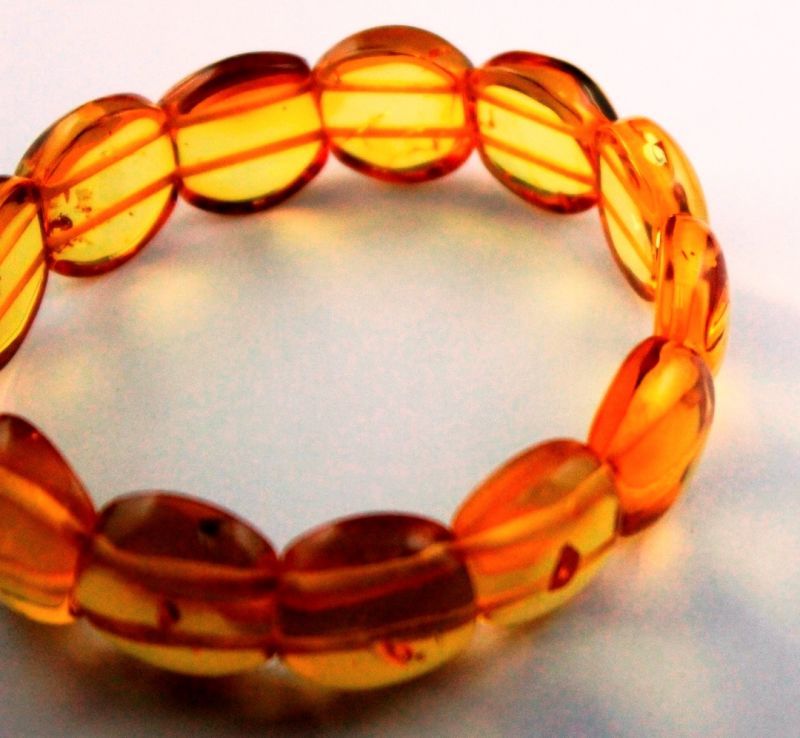 イギリス ヴィンテージ MIRACLE社 琥珀のブレスレット