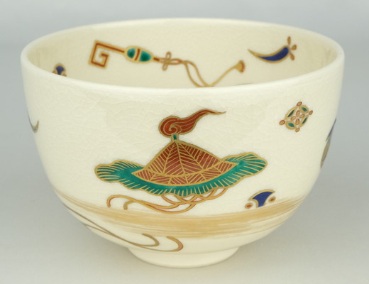 栗山園オンライン通販部 / 【出物】 色絵宝尽し画茶碗 清閑寺窯（杉田
