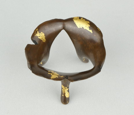 栗山園オンライン通販部 / 【出物】 鵬雲斎好銀杏蓋置 13代宮崎寒雉