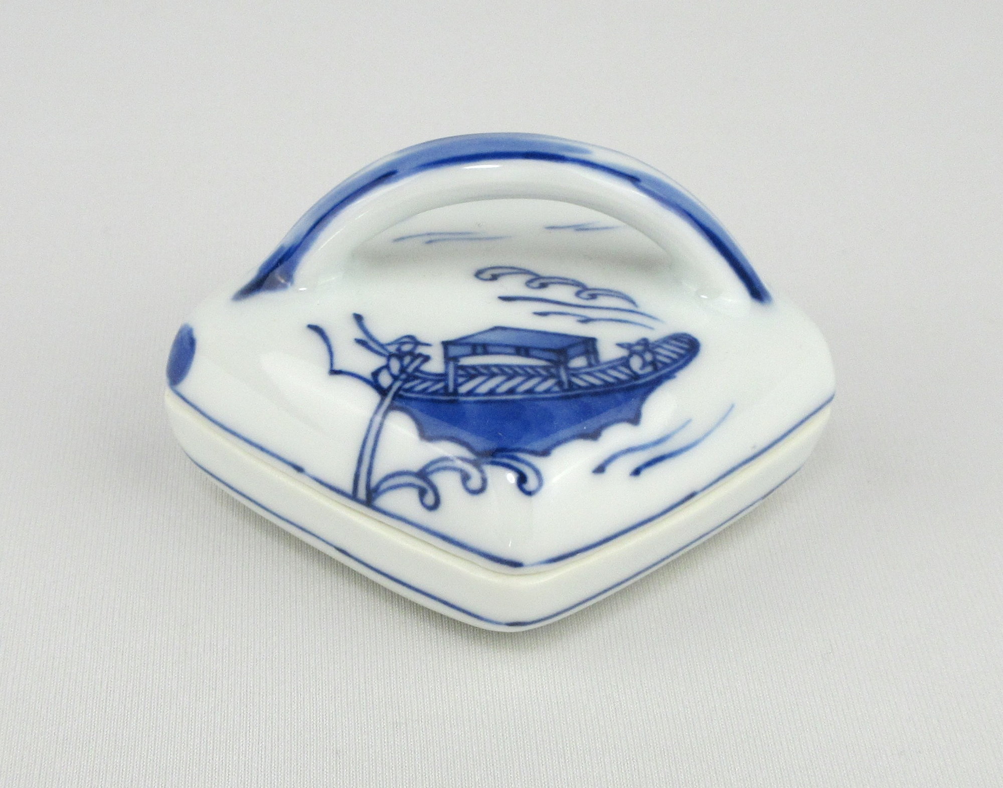 栗山園オンライン通販部 / 【出物】 染付角田川香合 宮川（真葛）香斎