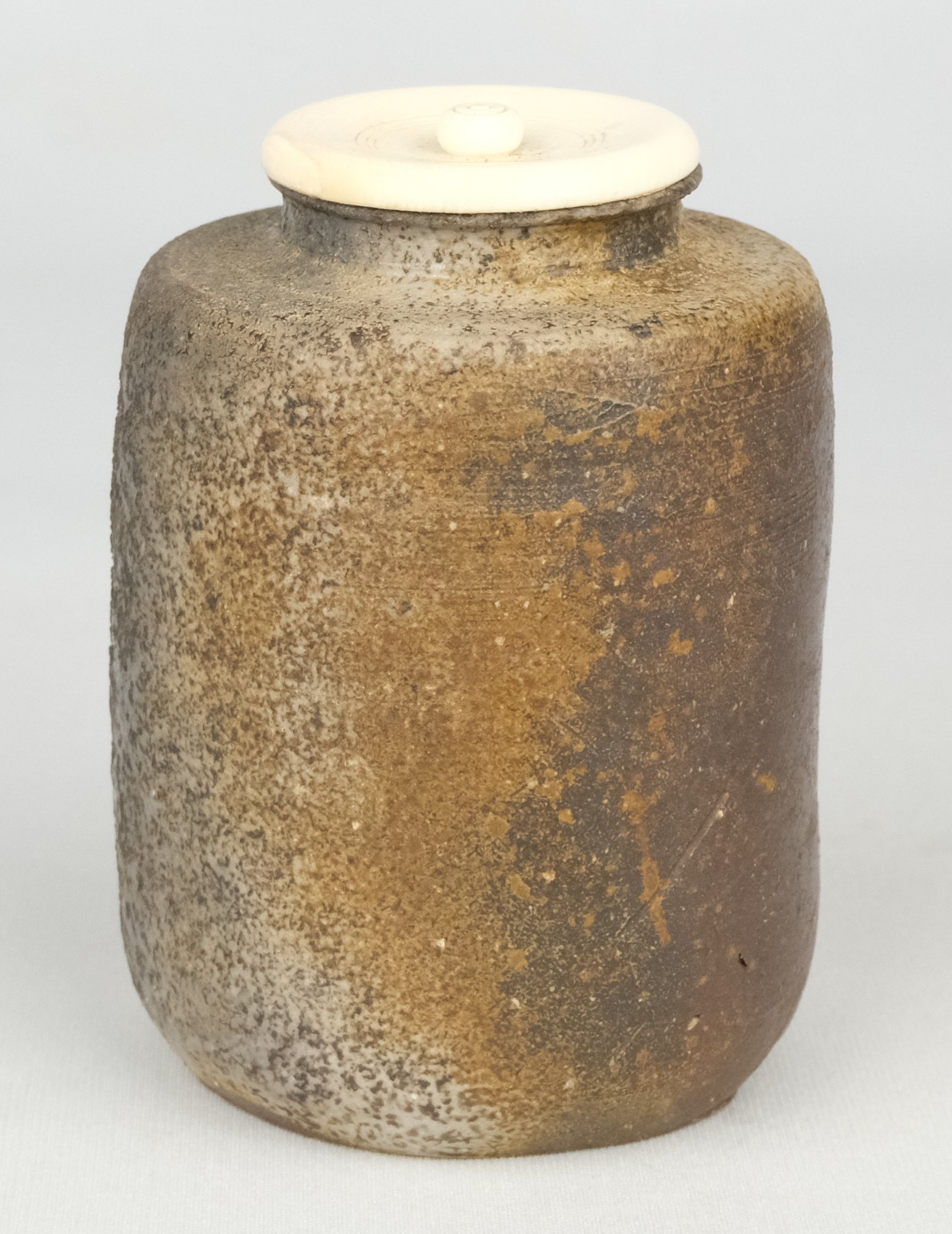 栗山園オンライン通販部 / 【出物】 備前肩衝茶入 伊勢崎満