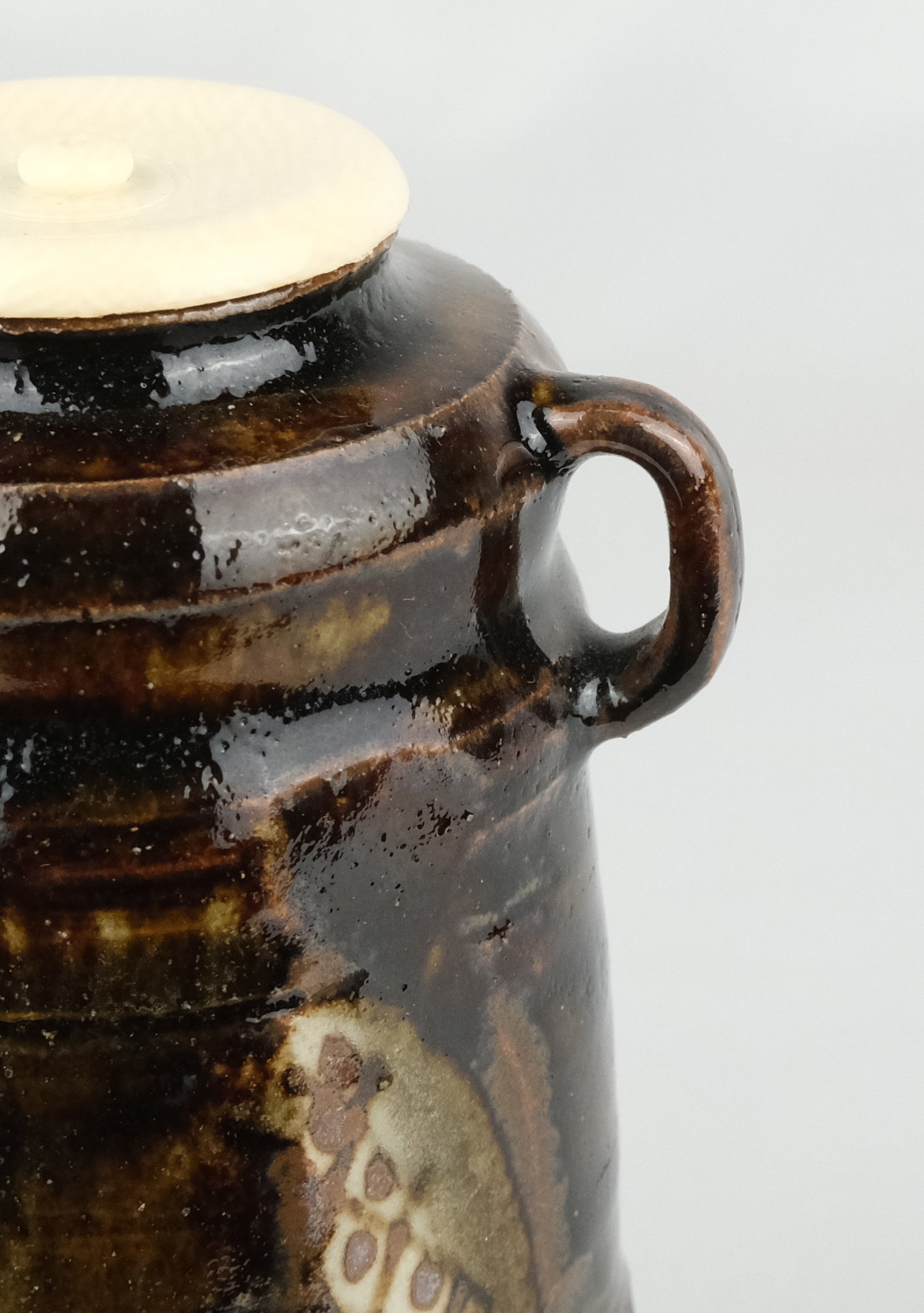 栗山園オンライン通販部 / 【出物】 黒織部茶入 加藤光右衛門