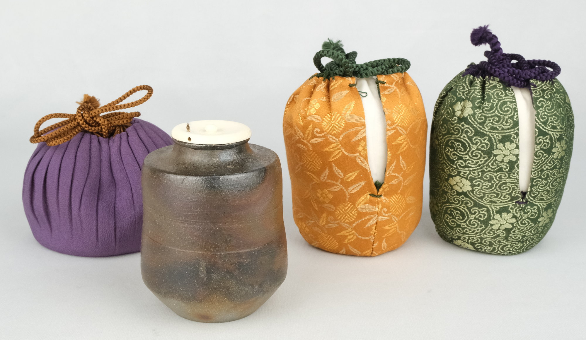 栗山園オンライン通販部 / 【出物】 丹波焼締茶入 市野信水