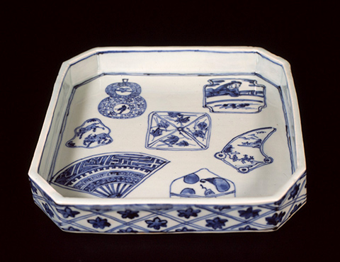 染付香合絵四方八寸 | しぶや黒田陶苑