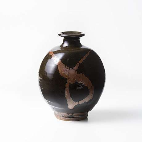 濱田庄司 浜田庄司 糠釉黒流掛角皿 です。 濱田庄司 浜田庄司 糠釉黒流