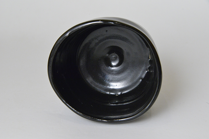 内田鋼一 引出黒茶盌 | しぶや黒田陶苑