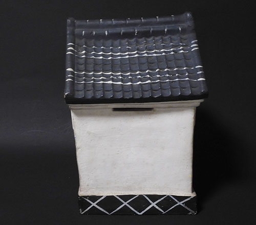 伏見人形 貯金箱（蔵） | 【骨董品買取】日本全国対応・老舗骨董店の古