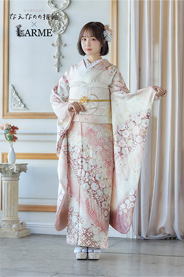 くすみ系ピンクの上品な椿柄の振袖フルセット 上品なピンク系