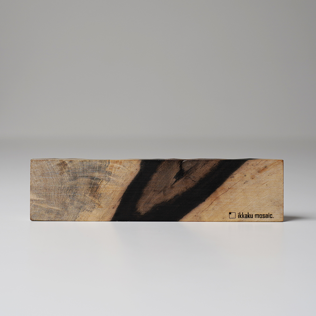 ikkaku mosaic. イッカクモザイク Traverse / 143 黒柿 (W170 x D40 x