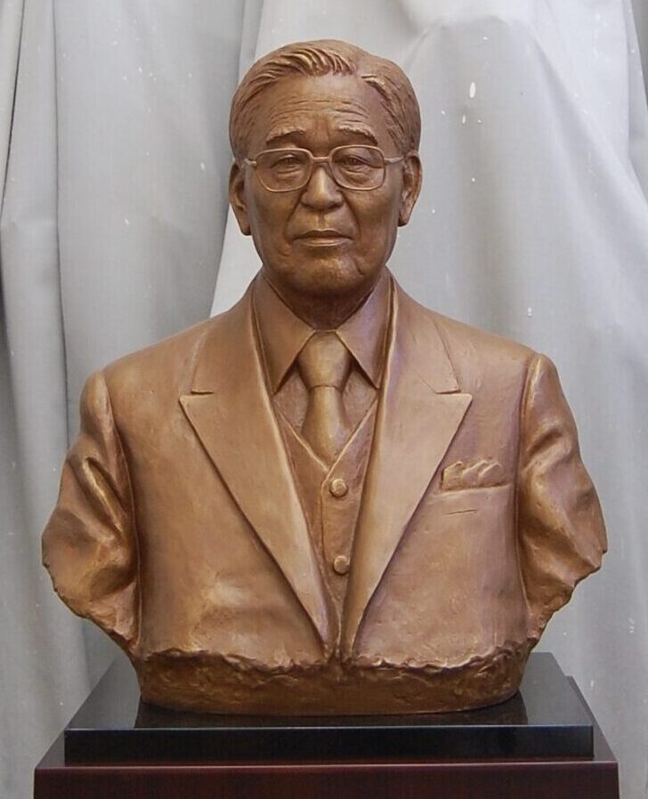 真作】 日展彫刻作家 田畑功 作 ブロンズ像 胸像 重さ41㎏ BK001 真作