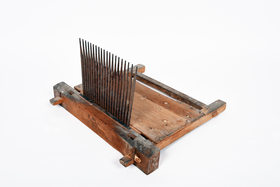 千歯こき | 稲作 | 白山暮らしの道具。