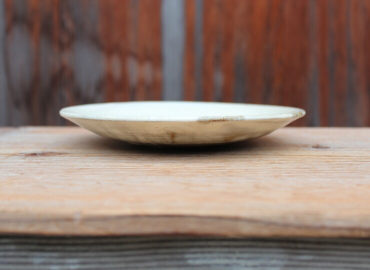 花岡隆｜皿｜粉引皿Q | 花岡 隆［花窯］ 公式サイト｜Yutaka Hanaoka