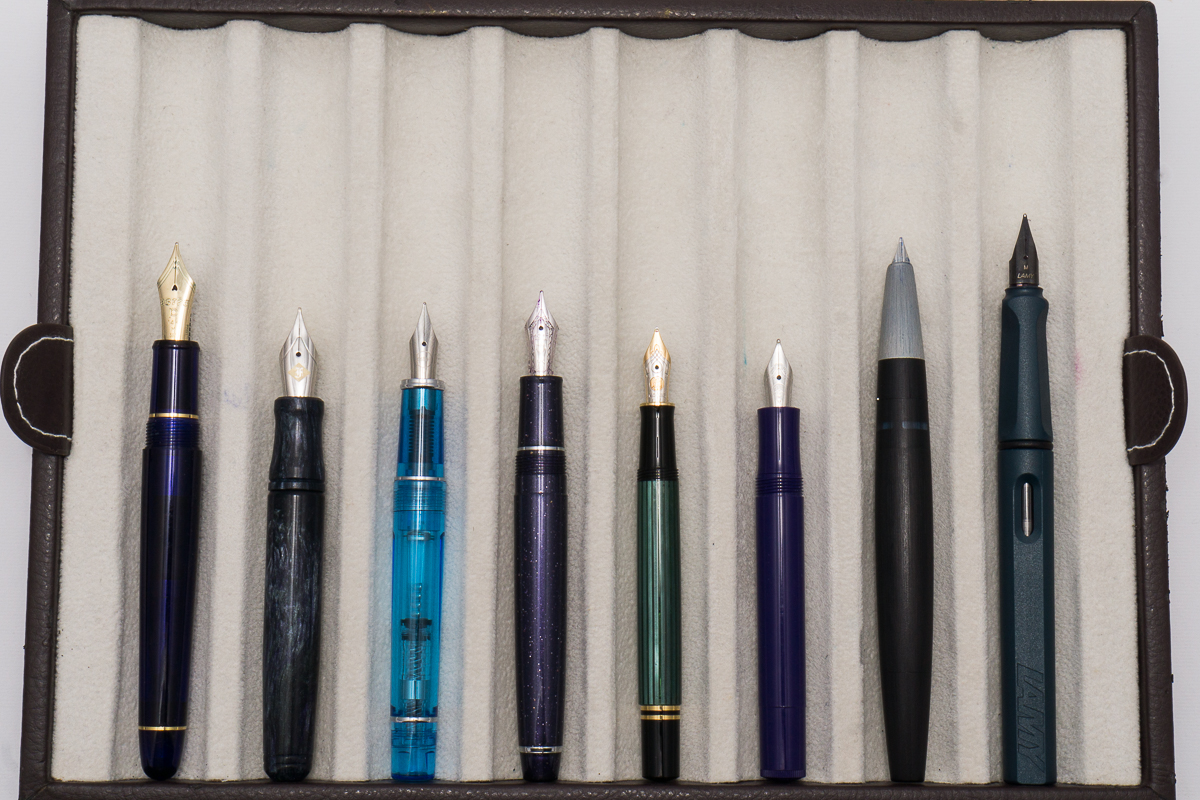 Review: Pelikan Souverän M300 (Green-Striped, Oblique Medium nib