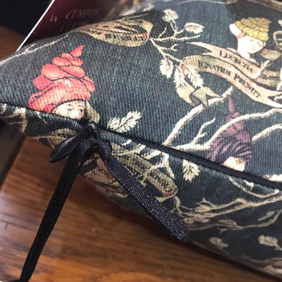 ブラック家の家系図 クッションカバー | ハリー・ポッター マホウドコロ