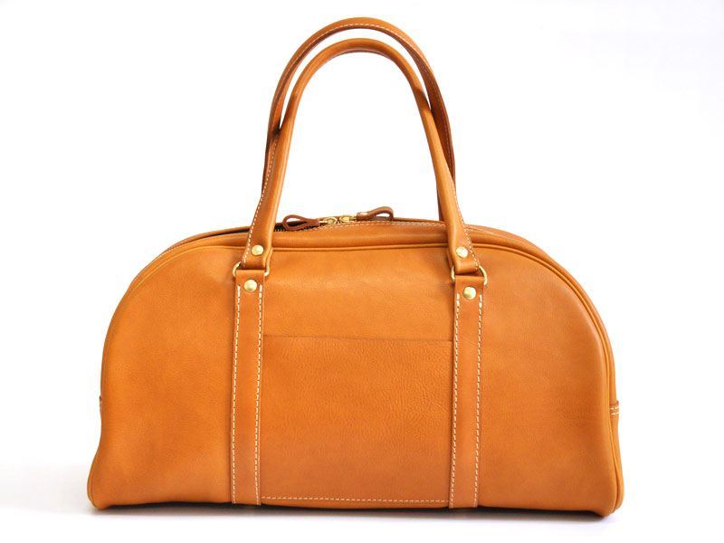 大きなサイズとソフト革で使いやすいカジュアルボストンバッグ / 革鞄