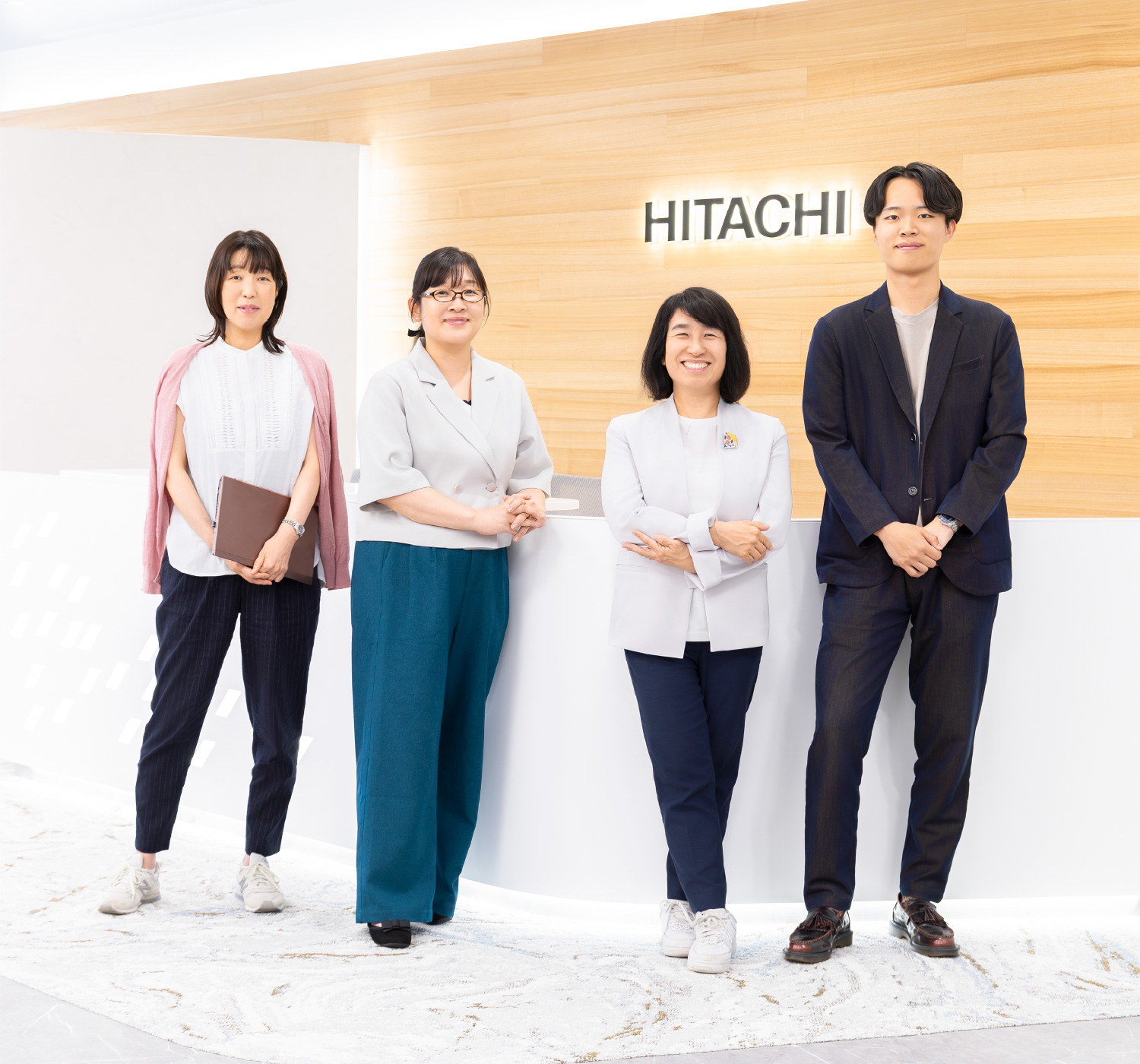 日立製作所九州支社オフィスを移転する2年後までに社内文書の約80％を