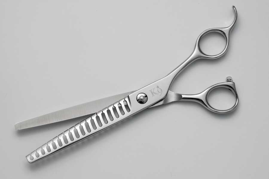 最高級の斬れ味☘ ハイクラス トリミングシザー 7インチ ハイパー