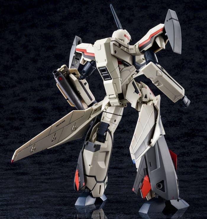 YF-19 with FAST PACK プレミアムフィニッシュ 新品未開封 マクロス