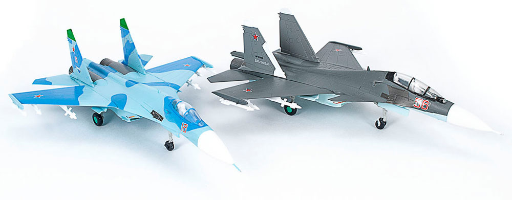 戦闘機「Su-27」「Su-30」の1/144スケール半完成組立キットが封入され