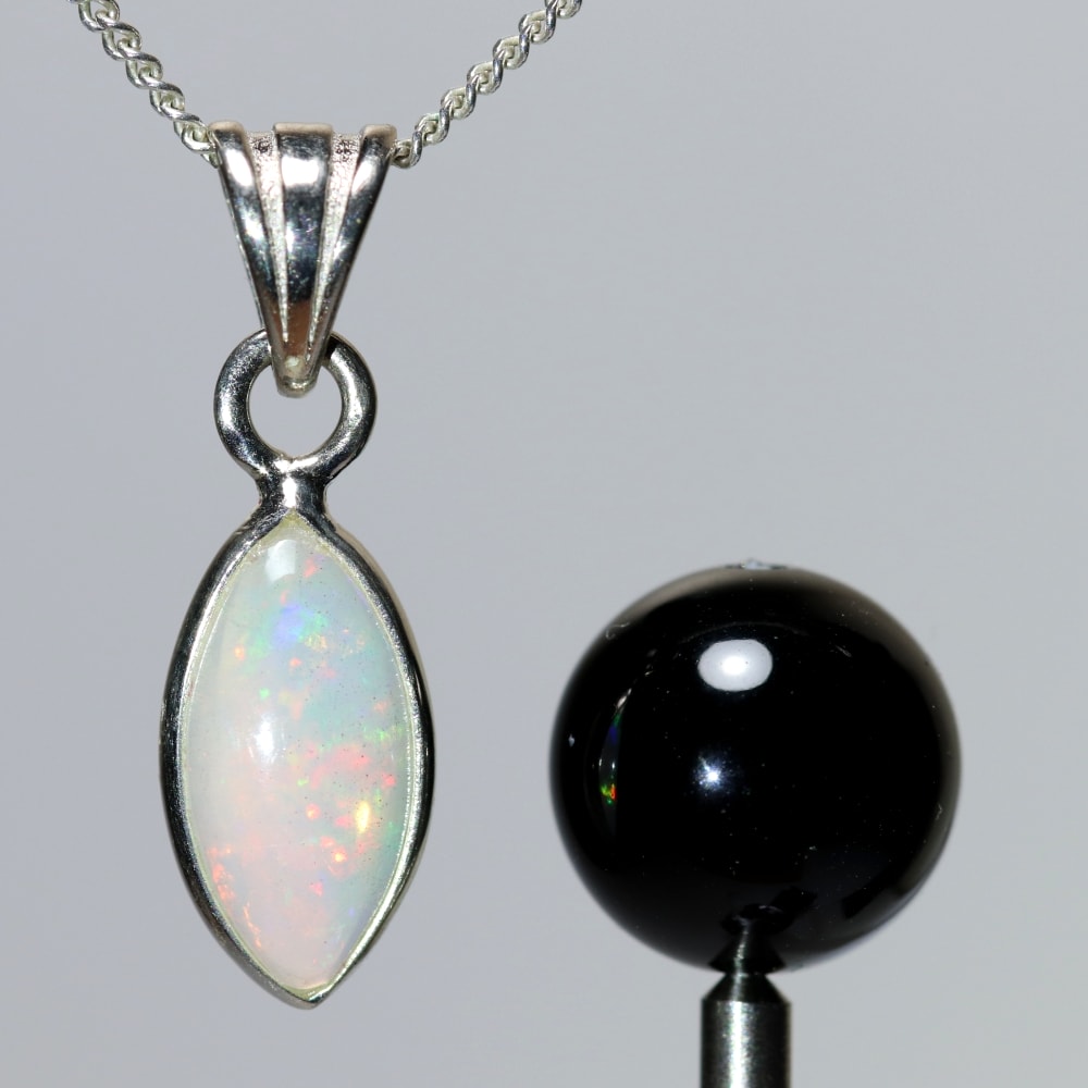 エチオピアオパールペンダントトップ（シルバー925・マーキス） - 埼玉