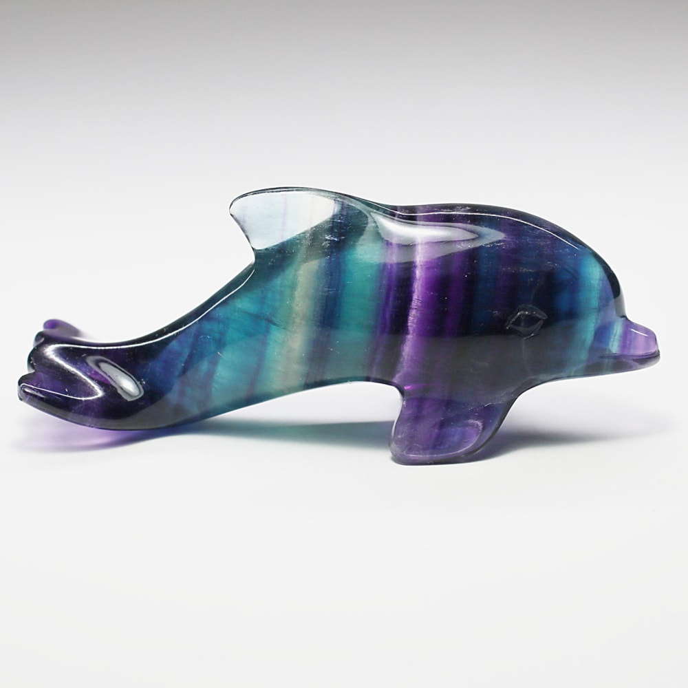 天然レインボーフローライト彫刻イルカ（置物） - 埼玉県吉川市の