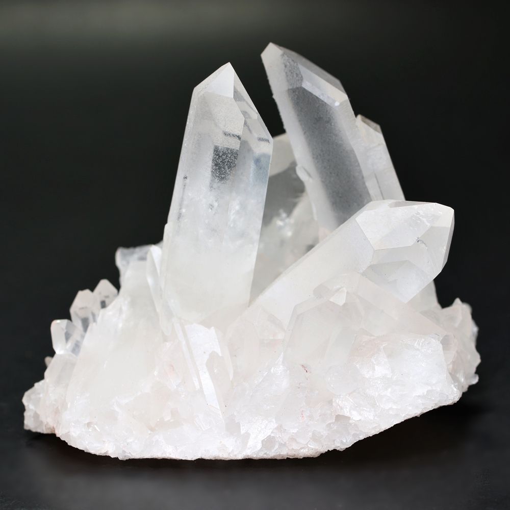 特別価格/高品質]マダガスカル産水晶クラスター/ホワイト（原石257g