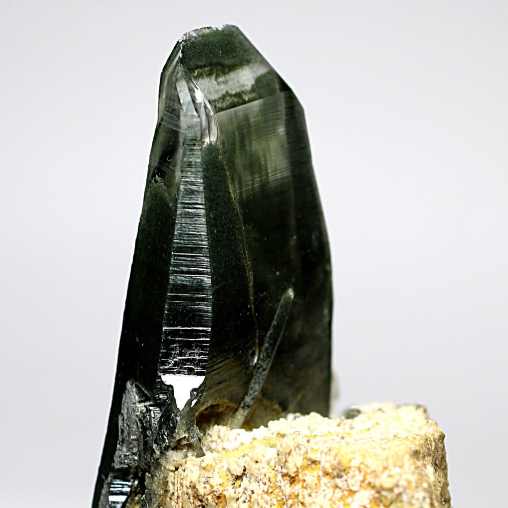 特別価格]ガネッシュヒマール産ヒマラヤ水晶原石ナチュラルポイント