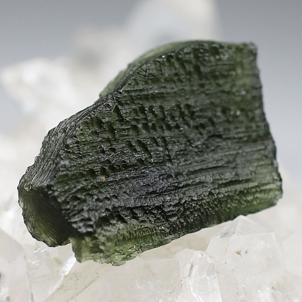 チェコ共和国産]天然モルダバイト原石（希少な大きめサイズ） - 埼玉県