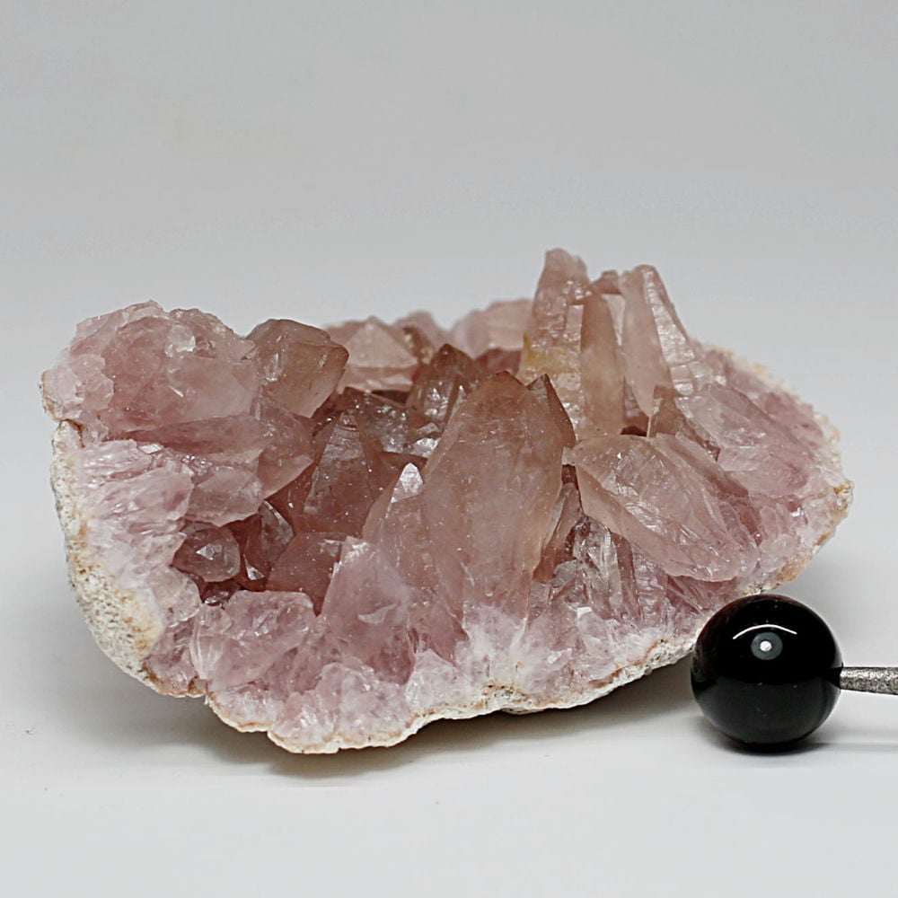 アルゼンチン/パタゴニアチョイケ鉱山産] ピンクアメジストクラスター