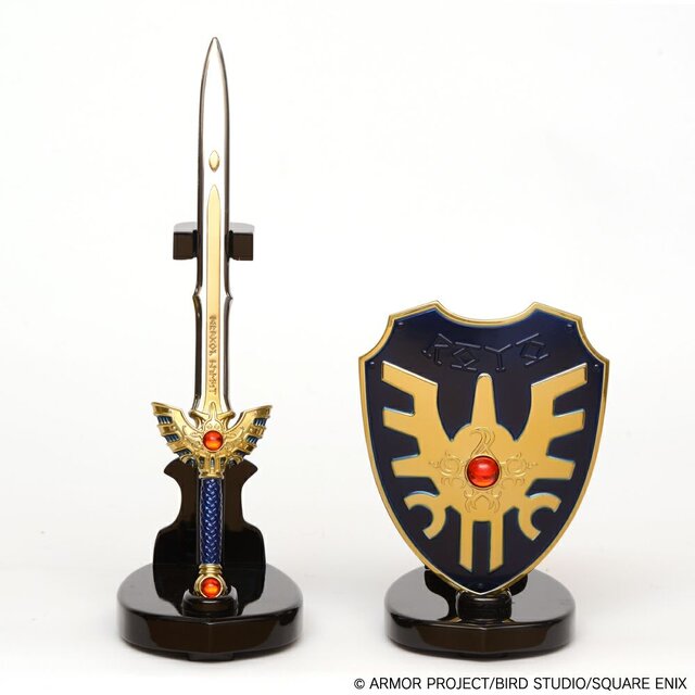 新品未開封 ドラゴンクエスト ロトの兜飾りセット 国内正規品 新品未