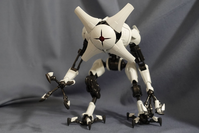 figma METROID DREAD E.M.M.I.』開封の儀―カッコよくも不気味な