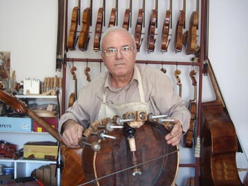 Violinmaker in Bucharest - Alexandru Ozon