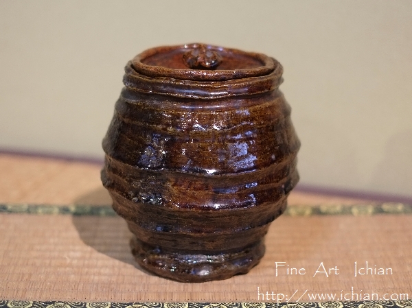 大樋ヤキ 飴釉芋顔形水指初代 大樋長左衛門造 元禄銘刻 :: ichian