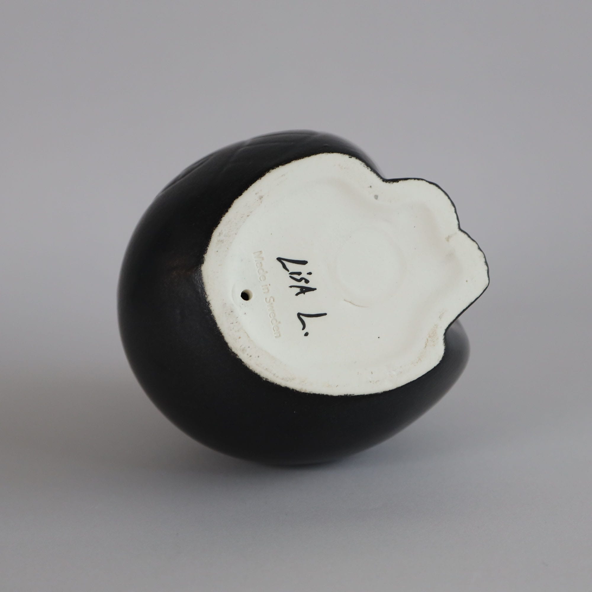 定番品】Lisa Larson Cat MIA Medium Black｜入荷待ち商品｜IDEE SHOP