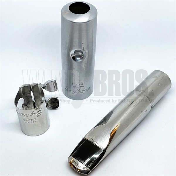 BERG LARSEN テナー・サックスとケース