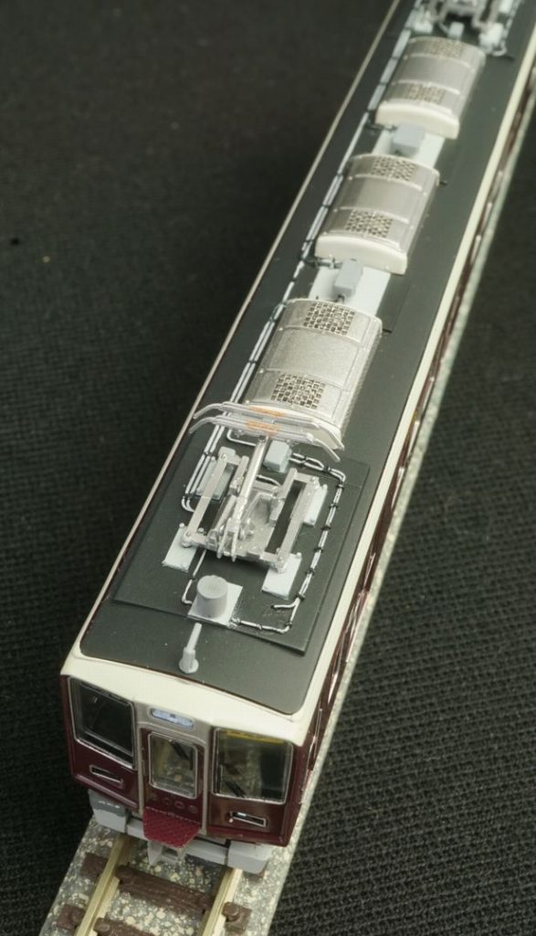 阪急電鉄神戸線8000系の8008F(シングルアームパンタグラフ搭載) 【公式