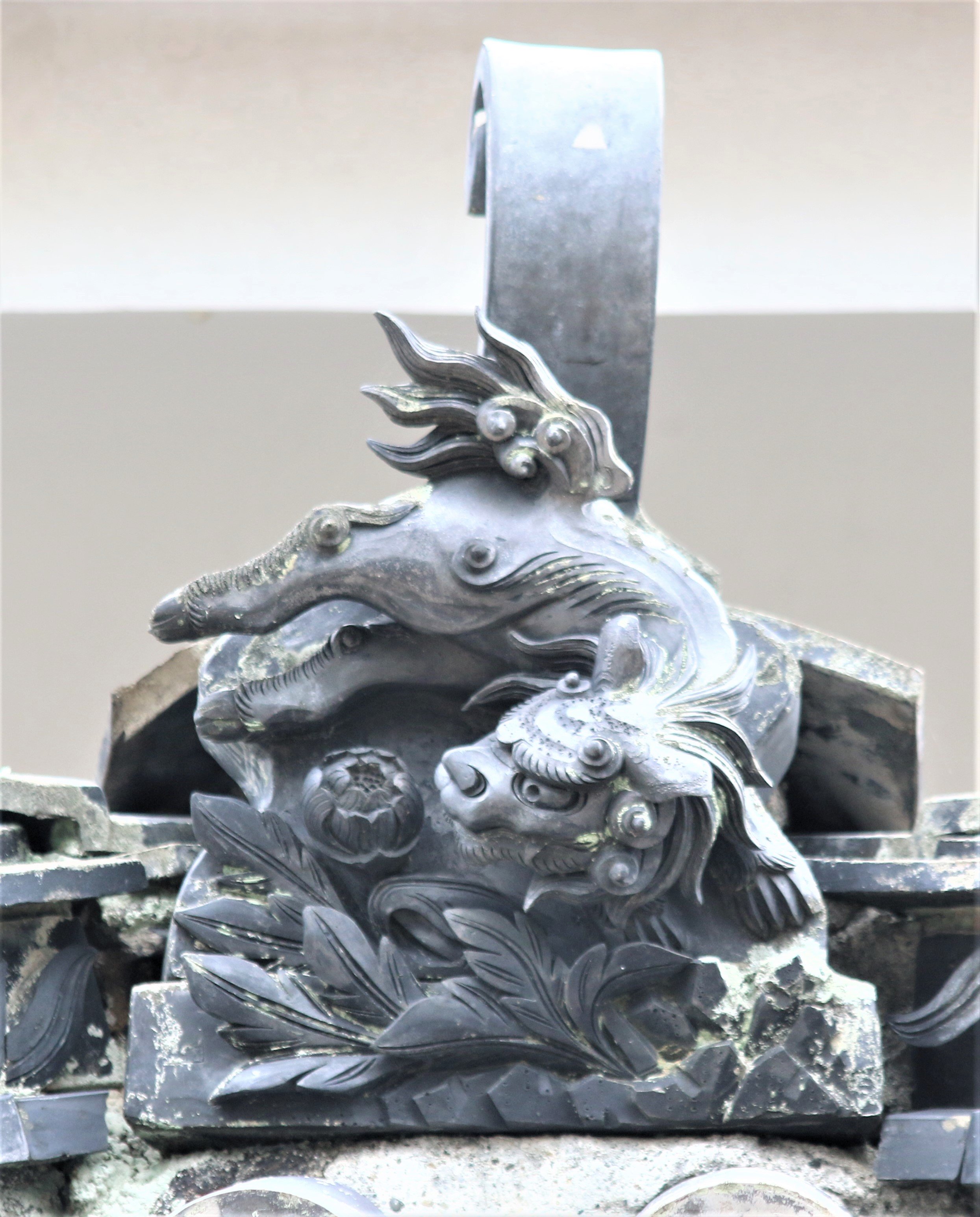 徳島県美馬市「脇町南町重要伝統的建造物群保存地区」の鬼瓦です