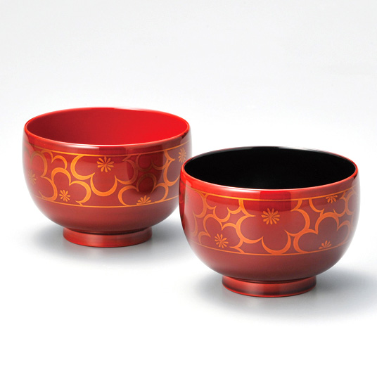 N様へ感謝お嫁入り‼️JAPAN蒔絵福寿草&梅と松葉 真塗椀 黒持椀5客 N様