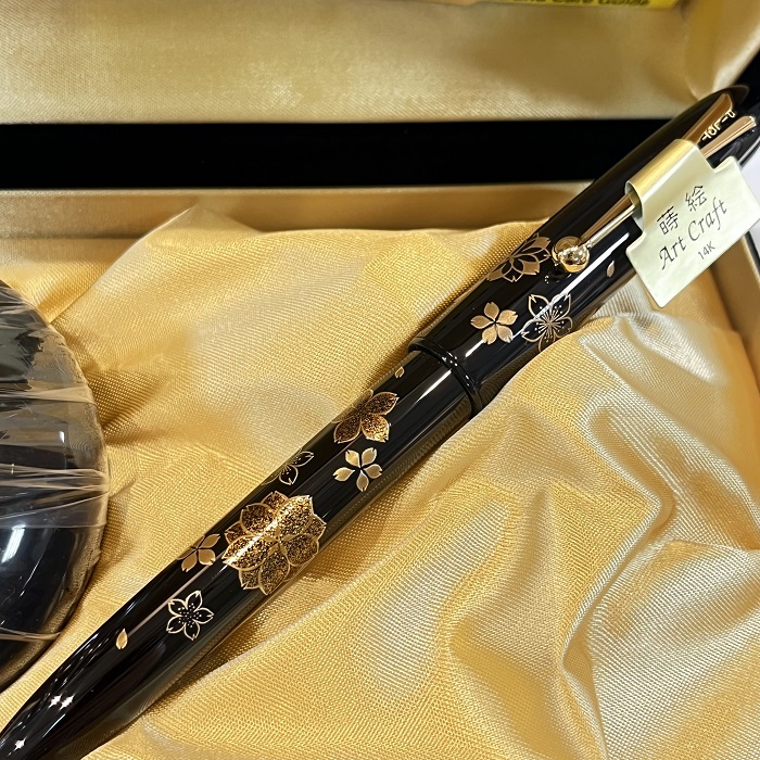 本店3階】伝統の技が織りなす蒔絵の世界 | 石丸文行堂 文房具専門店