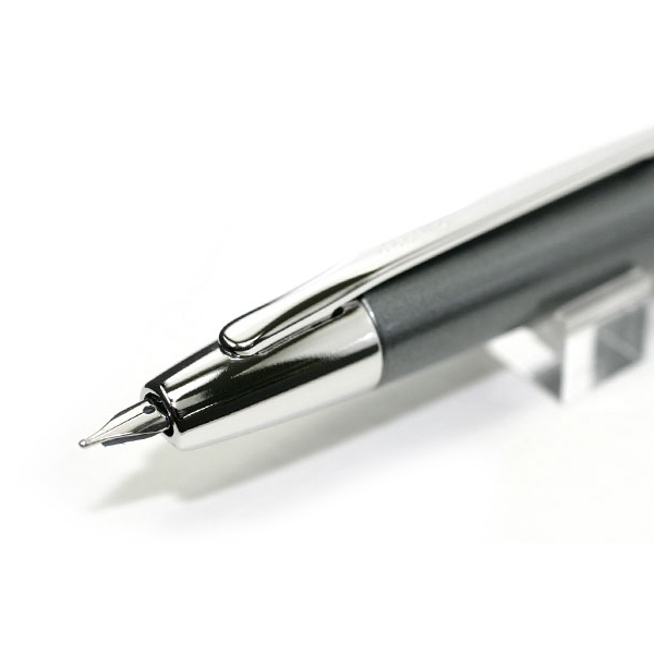 万年筆 キャップレス・デシモ ダークグレーマイカ | 伊東屋オンライン