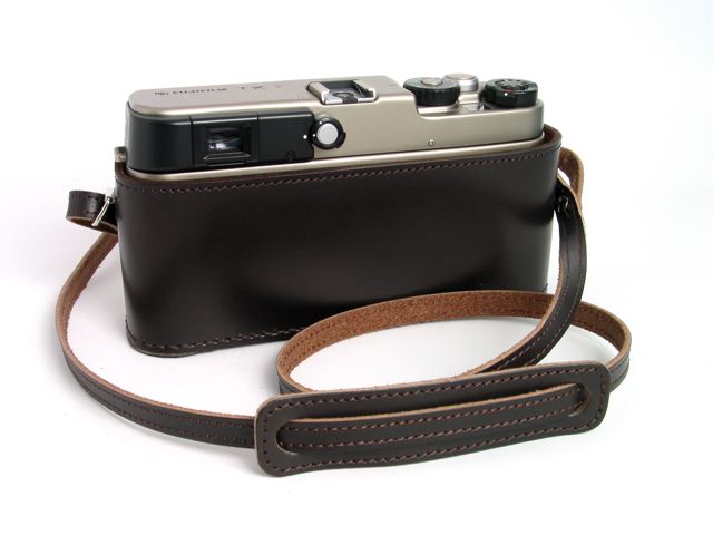 Camera Bag | Case | Strap :: Hand-made leather camera case for